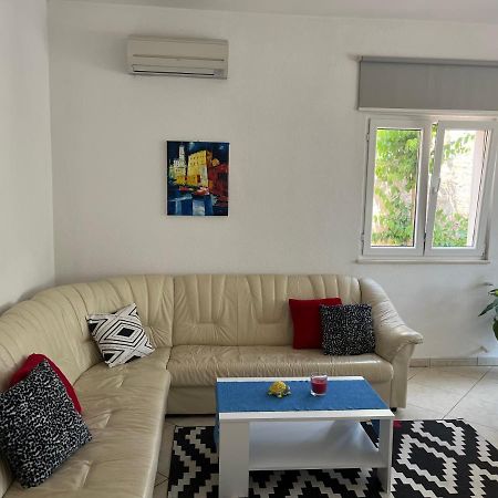 Old Town Center Apartments Supetar Ngoại thất bức ảnh