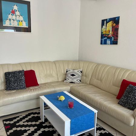 Old Town Center Apartments Supetar Ngoại thất bức ảnh