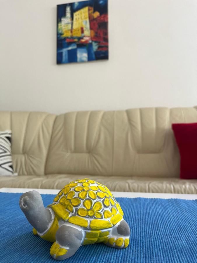 Old Town Center Apartments Supetar Ngoại thất bức ảnh