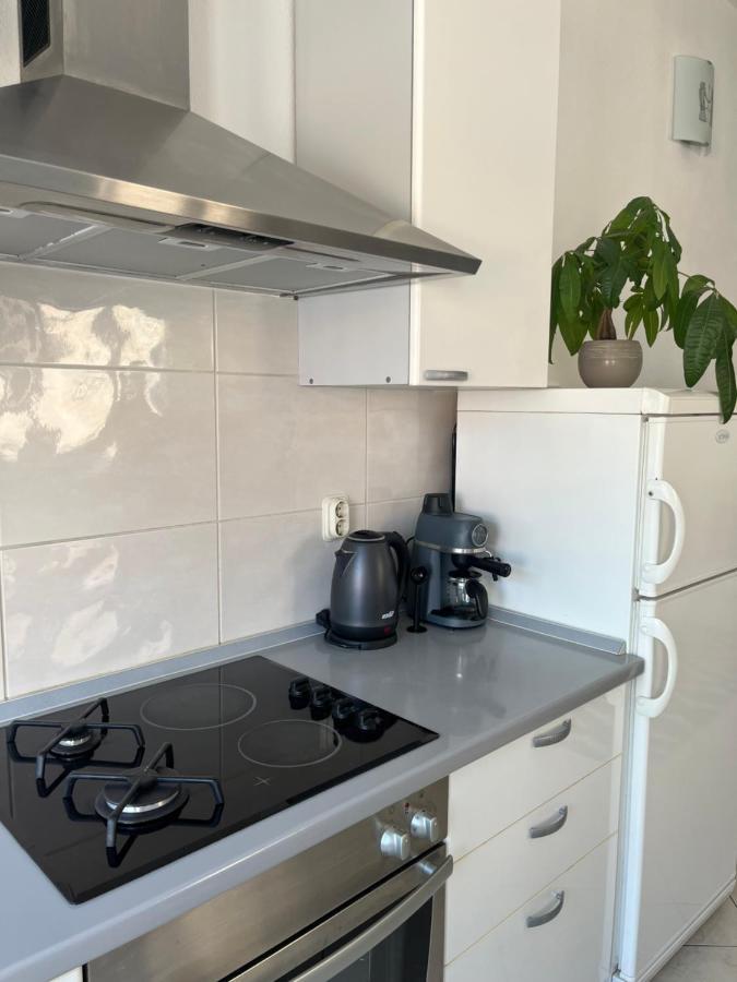 Old Town Center Apartments Supetar Ngoại thất bức ảnh